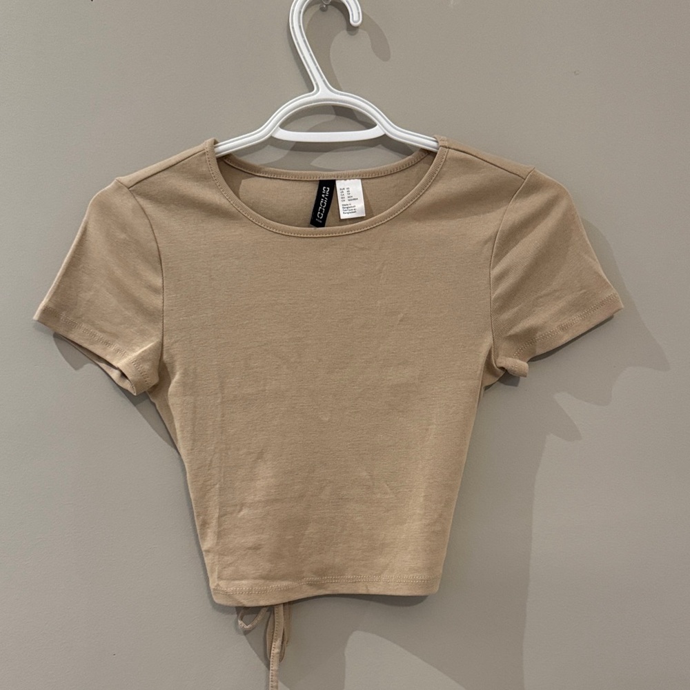 H&M CROP TOP